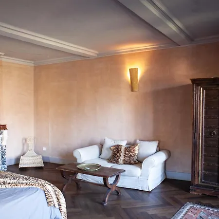 Gertrud's - In Shared Village Chateau