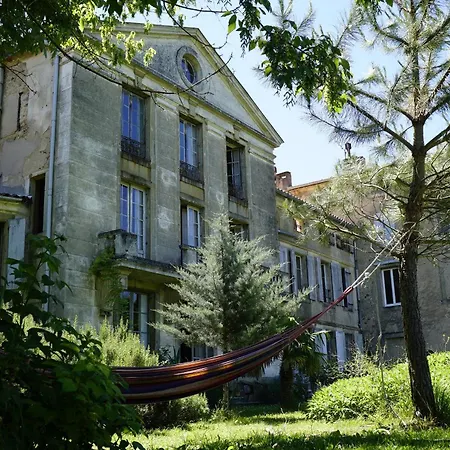 Gertrud's - In Shared Village Chateau شقة